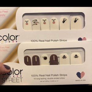 Color street hockey and football sets